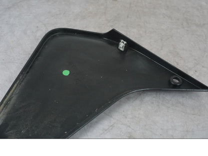 Extrabild1 på Sidkåpa från en KTM 1290 Super Adventure S -2022 motorcykel.