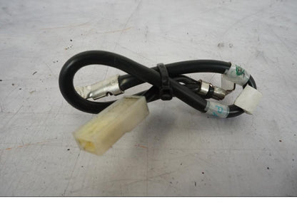 Snett nerifrån på Kablage från en Triumph Bonneville T120 -2021 motorcykel.