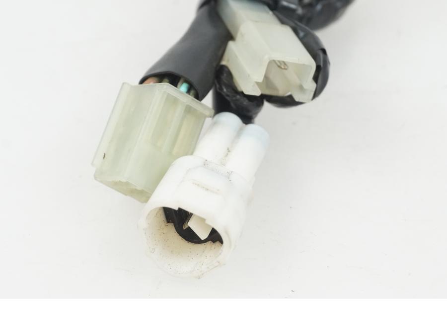 Snett uppifrån på Kablage från en Suzuki GSX-R 750 -2009 motorcykel.