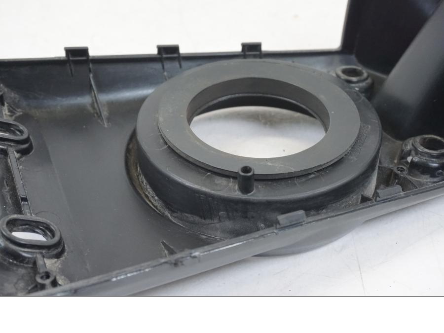 Vänster sida på Tankkåpa från en Yamaha WR 125 -2011 motorcykel.