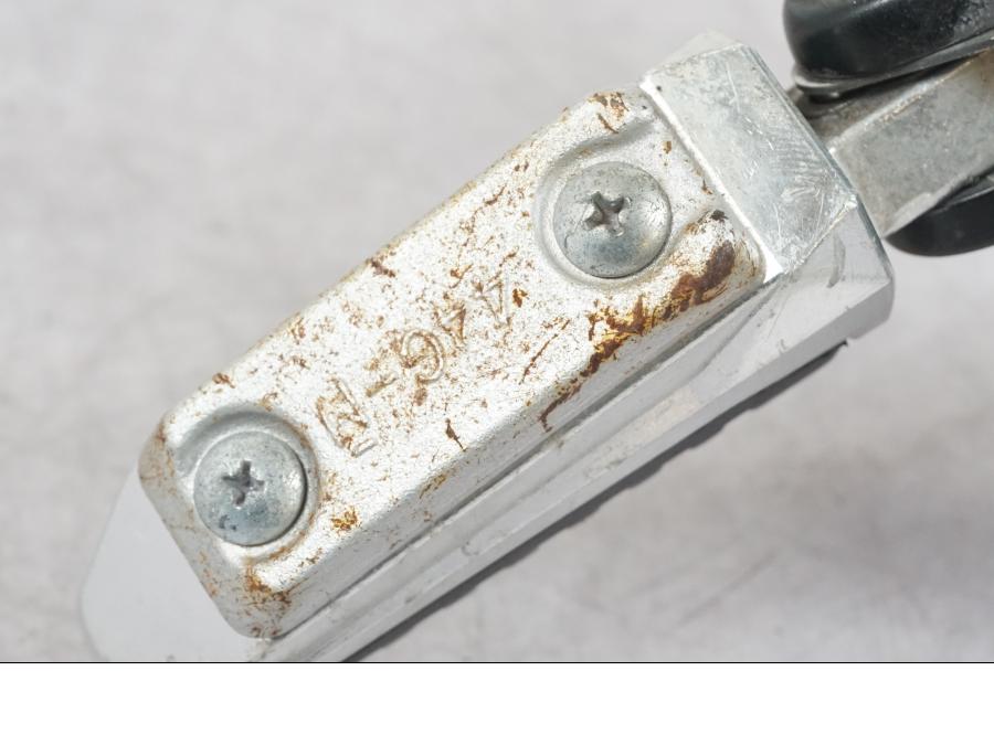 Extrabild1 på Fotpinne från en Suzuki GSF 1250 -2010 motorcykel.