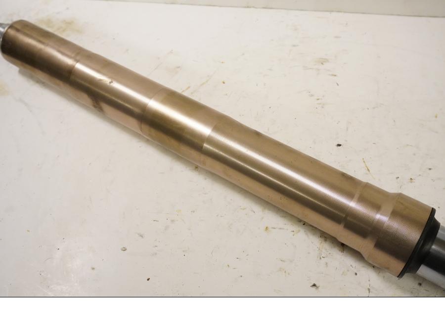 Höger sida på Gaffelben från en Kawasaki ZXR 400 -1992 motorcykel.