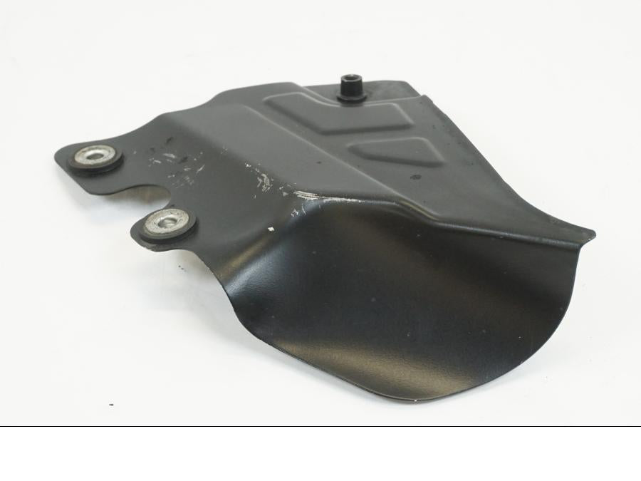 Baksidan på Värmeskydd från en Suzuki GSX-R 1000 -2009 motorcykel.