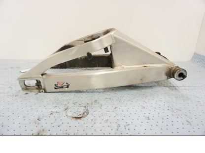 Framsidan på Sving från en Yamaha YZF 1000 R1 -2001 motorcykel.