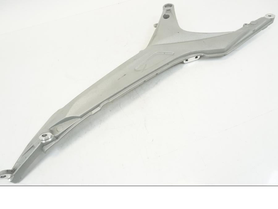 Vänster sida på Bakram från en Ducati Hyperstrada -2013 motorcykel.