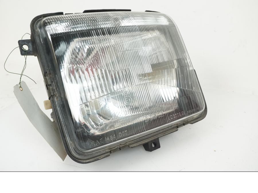 Framsidan på Strålkastare från en BMW K 75 -1992 motorcykel.