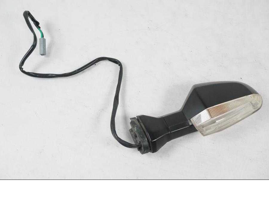 Framsidan på Blinkers från en Kawasaki ER-6N ABS -2010 motorcykel.