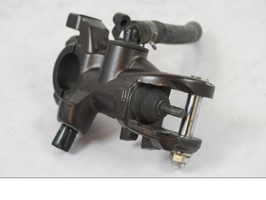 Vänster sida på Bromshuvudcylinder från en Honda CBR 1000 RR -2007 motorcykel.