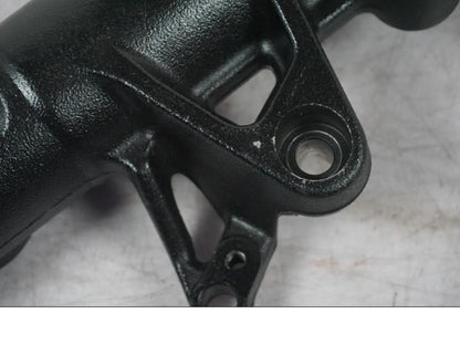 Vänster sida på Gaffelben från en BMW F 800 R -2010 motorcykel.