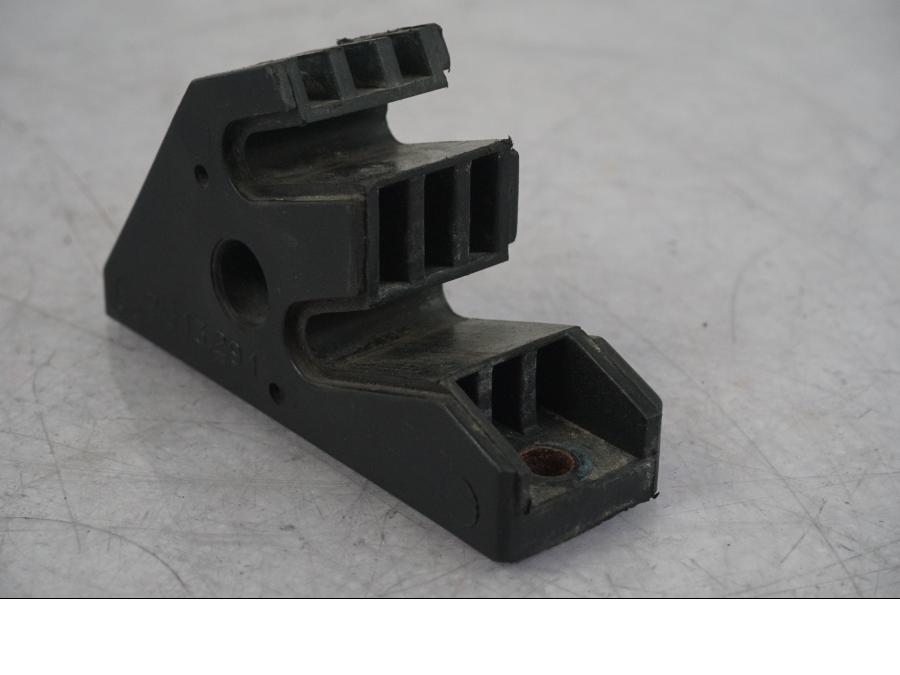 Vänster sida på Sadelfäste från en BMW R 1100 GS -1998 motorcykel.