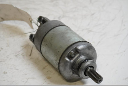 Framsidan på Startmotor från en Suzuki GSX-R 750 -1997 motorcykel.