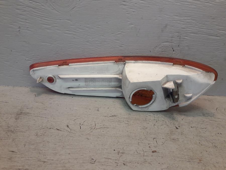 Baksidan på Blinkers från en BMW K 1200 LT -2003 motorcykel.