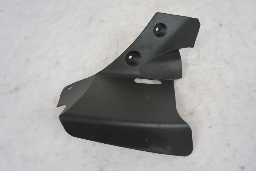 Framsidan på Ramskydd från en KTM 690 Duke -2014 motorcykel.