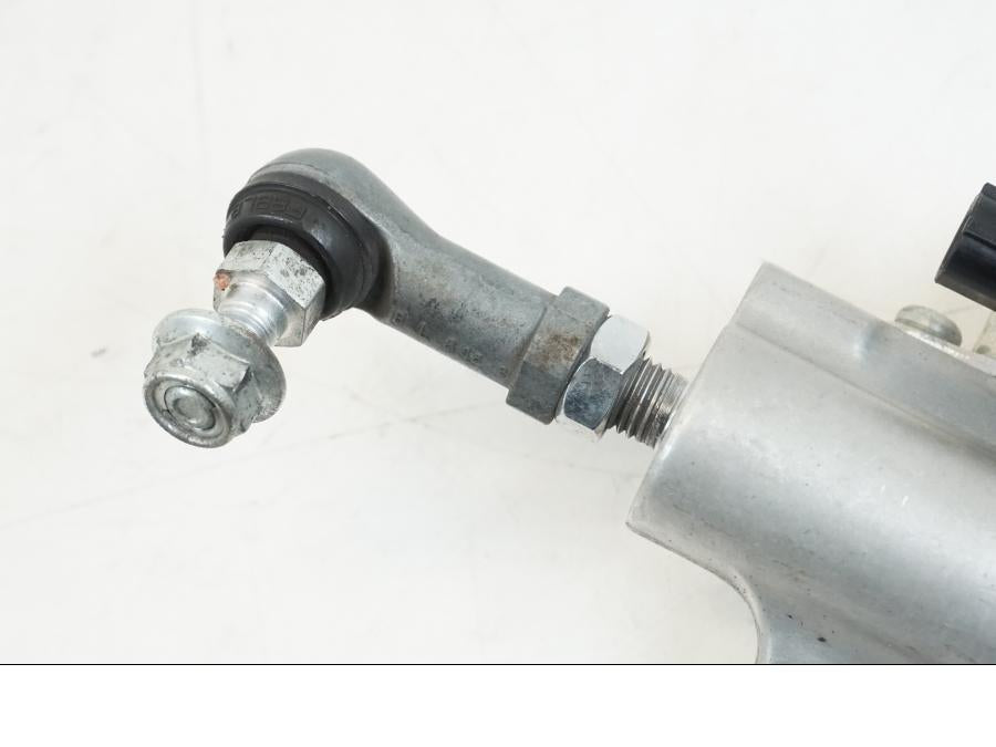 Höger sida på Styrdämpare från en Suzuki GSX-R 750 -2008 motorcykel.