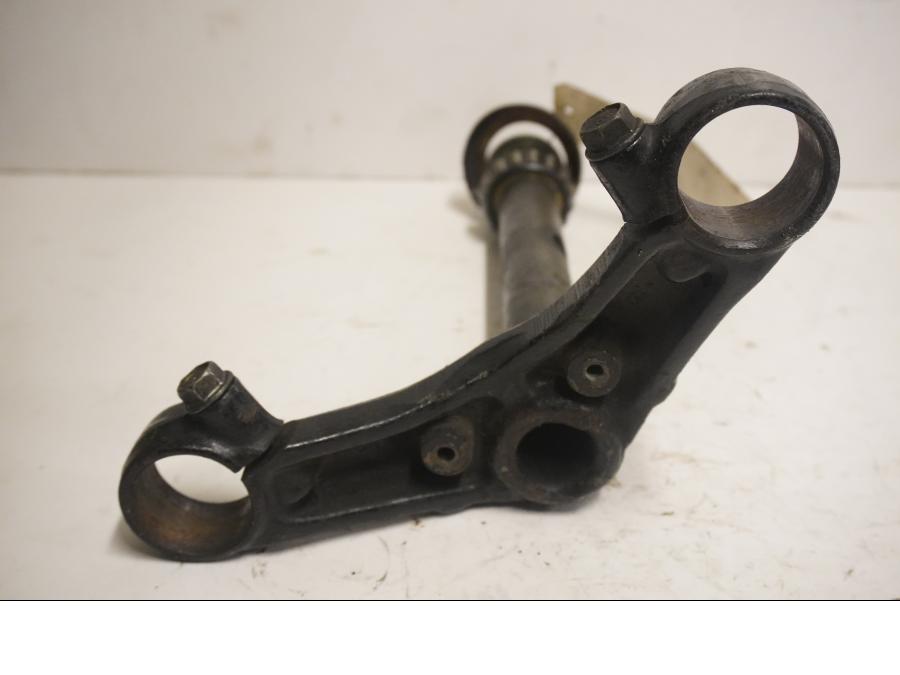 Baksidan på Gaffelkrona från en Honda CX 500 -1982 motorcykel.