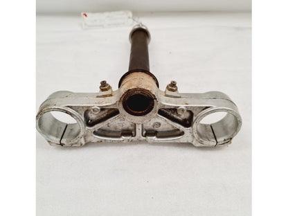 Höger sida på Gaffelkrona från en Ducati 748 -2001 motorcykel.