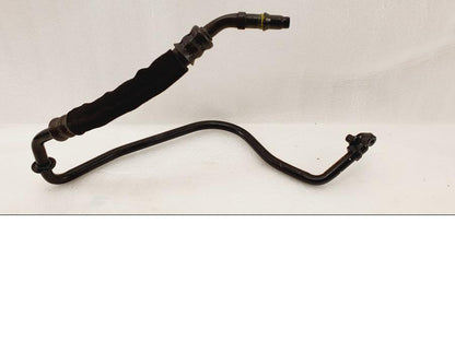 Baksidan på Oljekylrör från en H-D V-Rod 1130 -2005 motorcykel.