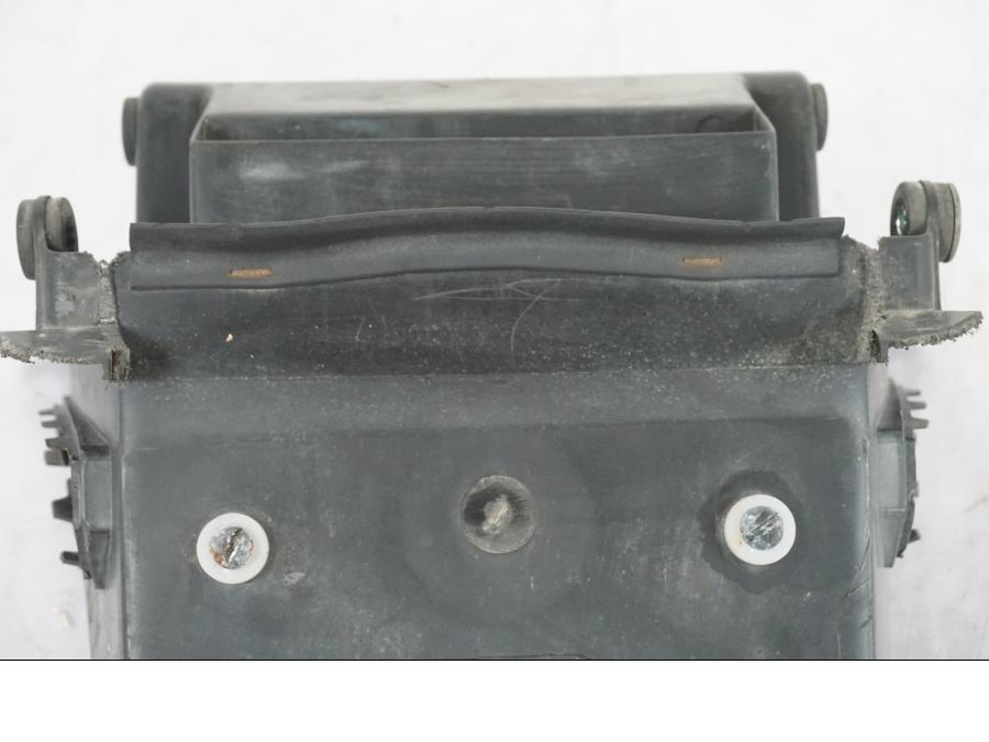 Höger sida på Skylthållare från en Honda CBR 1000 F -1989 motorcykel.