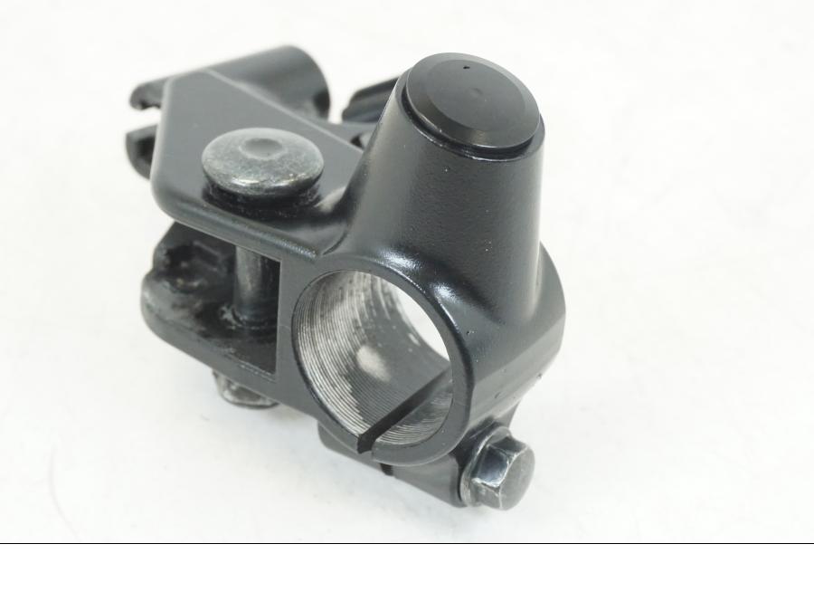 Vänster sida på Kopplingsklo från en Yamaha MT-09 -2021 motorcykel.