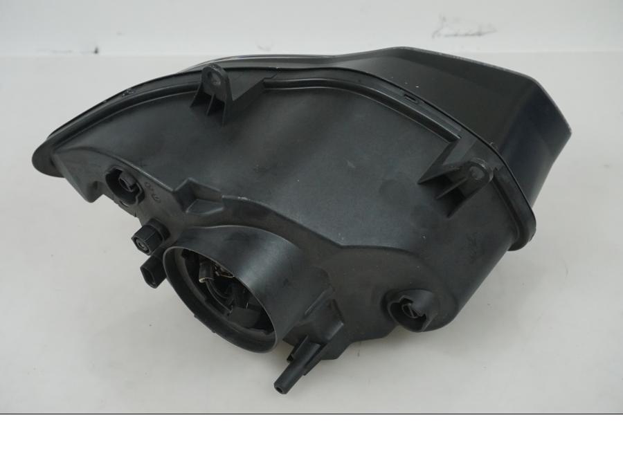 Vänster sida på Strålkastare från en BMW S 1000 RR -2016 motorcykel.