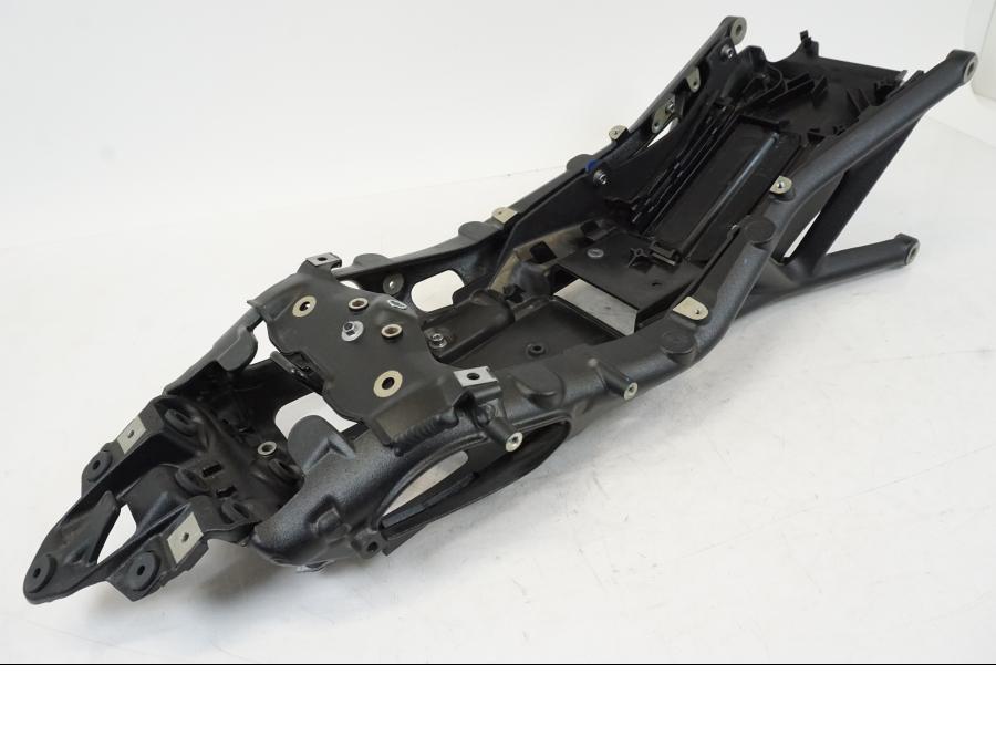 Snett uppifrån på Bakram från en Triumph Speed Triple -2021 motorcykel.