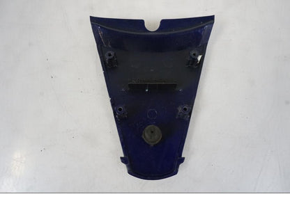 Vänster sida på Bakvinge från en Honda CBR 125 R -2006 motorcykel.