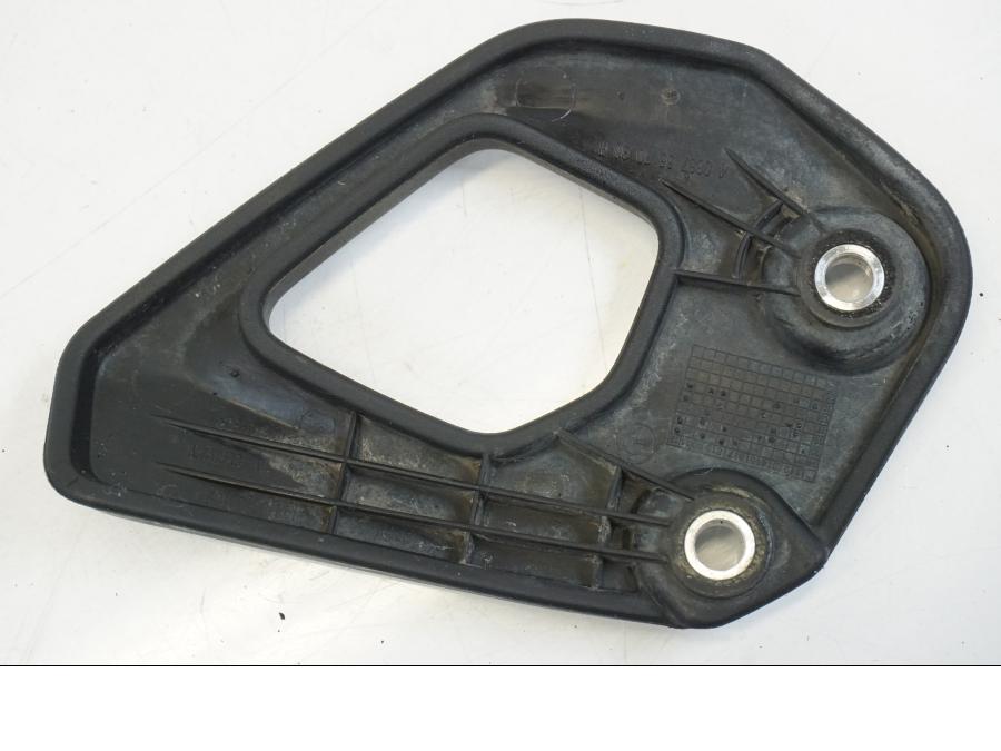 Snett nerifrån på Fotpinnehälskydd från en BMW R 1250 GS -2019 motorcykel.