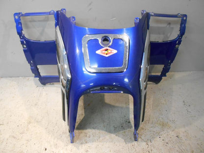 Framsidan på Bensintankskåpa från en Honda GL 1800 -2001 motorcykel.