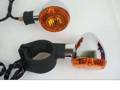 Höger sida på Blinkers från en Yamaha XV 1700 -2004 motorcykel.