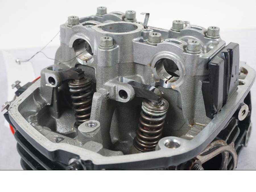 Extrabild2 på Topplock från en BMW R 1200 GSA -2014 motorcykel.