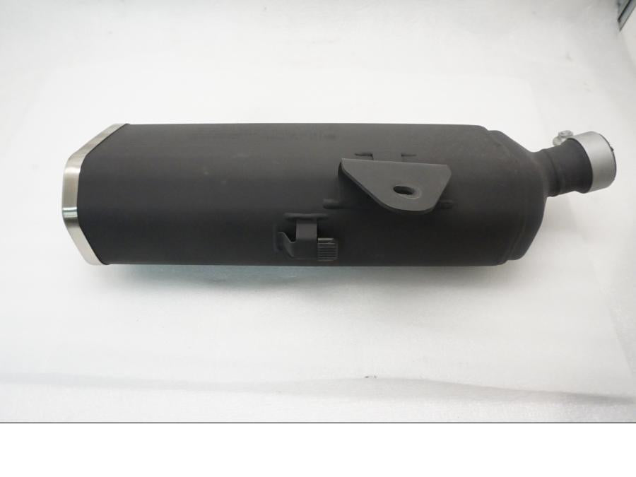 Baksidan på Ljuddämpare från en Kawasaki Z 400 -2020 motorcykel.