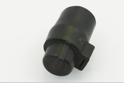 Framsidan på Strålkastarrelä från en Kawasaki VN 1500 Mean Streak -2003 motorcykel.