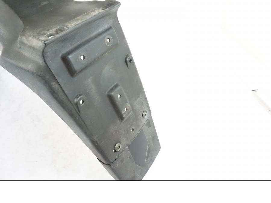 Snett uppifrån på Bakskärm från en BMW K 1100 LT -1999 motorcykel.