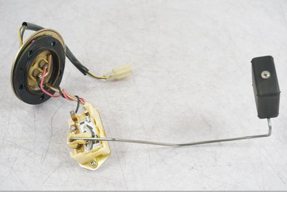 Framsidan på Bensintankgivare från en Suzuki GSX 1300 RX -1999 motorcykel.