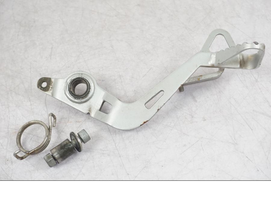 Framsidan på Bromspedal från en BMW R 1200 GS -2005 motorcykel.