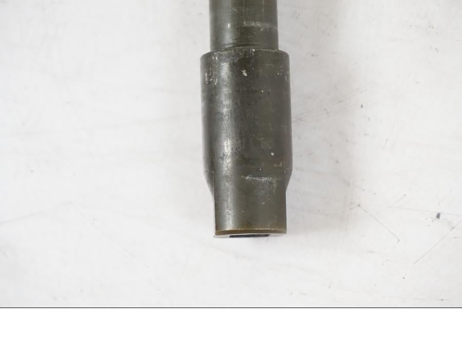 Snett uppifrån på Axel från en Yamaha XVS 1100 -2004 motorcykel.