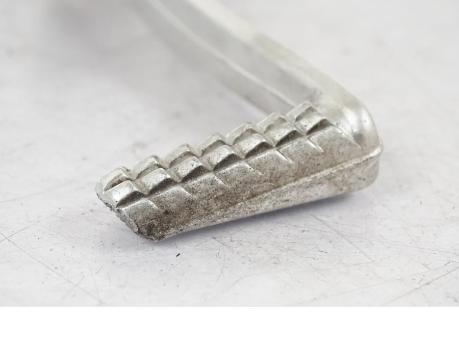 Vänster sida på Bromspedal från en Suzuki GSX-R 750 -2006 motorcykel.