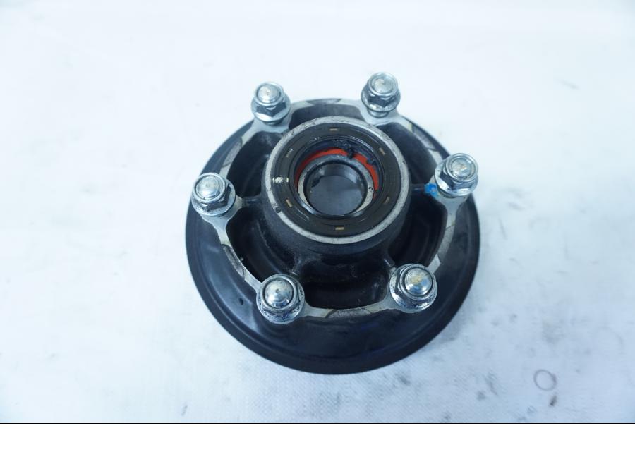 Framsidan på Drevfäste från en Kawasaki Ninja 650 -2018 motorcykel.