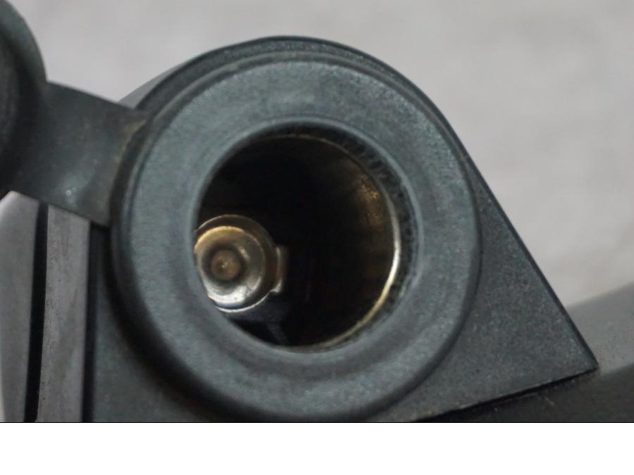 Höger sida på Instrumentkåpa från en Triumph Tiger -2009 motorcykel.