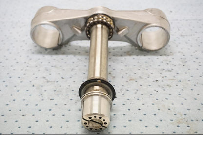 Höger sida på Gaffelkrona från en MV Agusta F3 675 -2014 motorcykel.