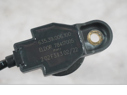 Extrabild1 på Tändspole från en KTM 1290 Super Duke R -2022 motorcykel.