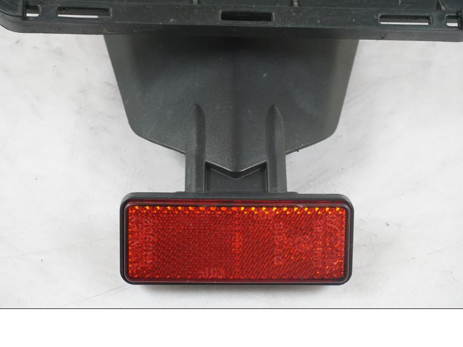 Baksidan på Skylthållare från en Kawasaki ZZ-R 1400 -2009 motorcykel.