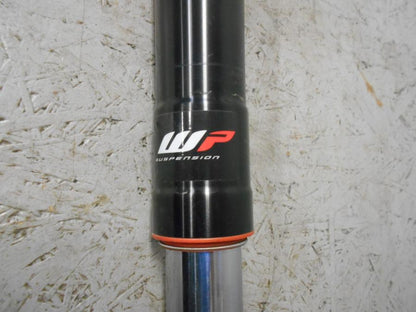 Baksidan på Gaffelben från en Triumph Tiger 800 -2016 motorcykel.