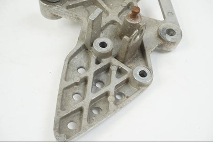 Extrabild1 på Fotpinnefäste från en Honda CBR 125 R -2006 motorcykel.