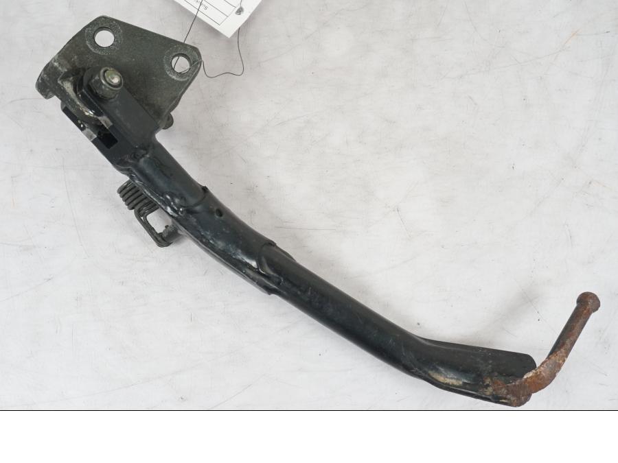 Framsidan på Sidostöd från en Suzuki SV 650 -1999 motorcykel.