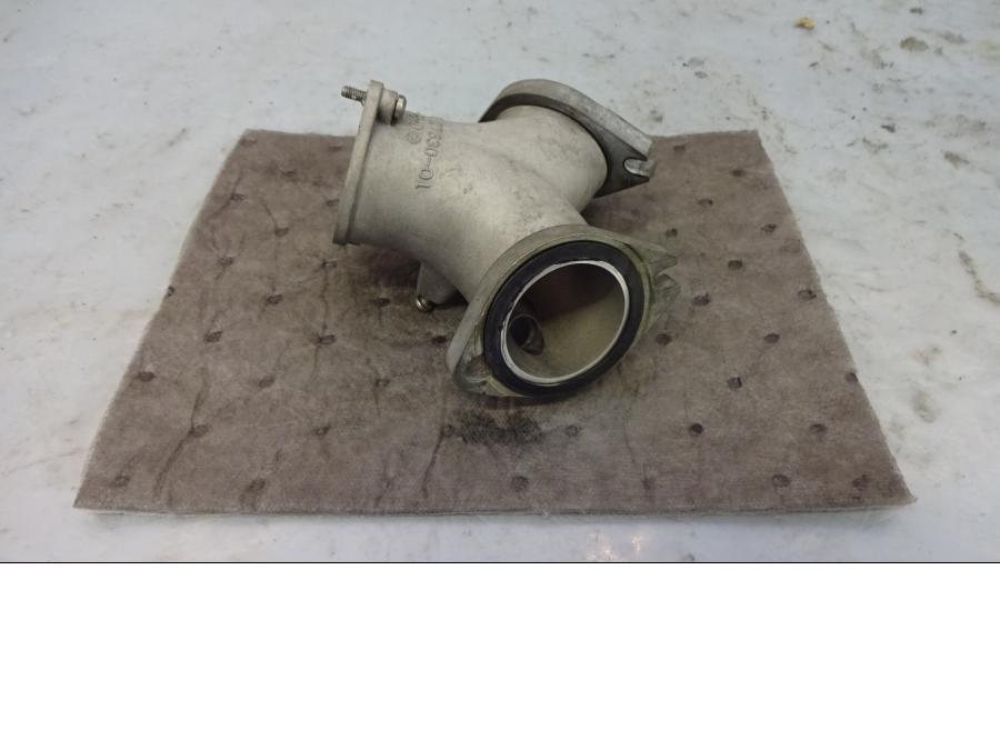 Baksidan på Insug från en H-D Touring Road King Custom FLHRSI -2004 motorcykel.