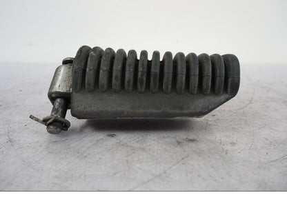 Höger sida på Fotpinne från en BMW R 1150 GS -2002 motorcykel.