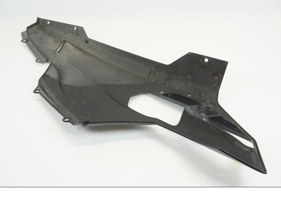 Höger sida på Magkåpa från en Ducati 848 EVO -2013 motorcykel.