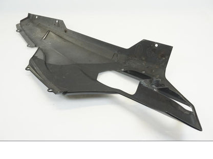 Höger sida på Magkåpa från en Ducati 848 EVO -2013 motorcykel.