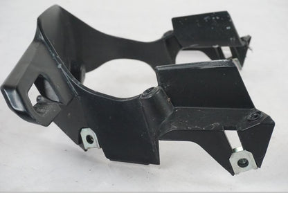 Vänster sida på Strålkastarfäste från en Husqvarna 701 SUPERMOTO ABS -2016 motorcykel.